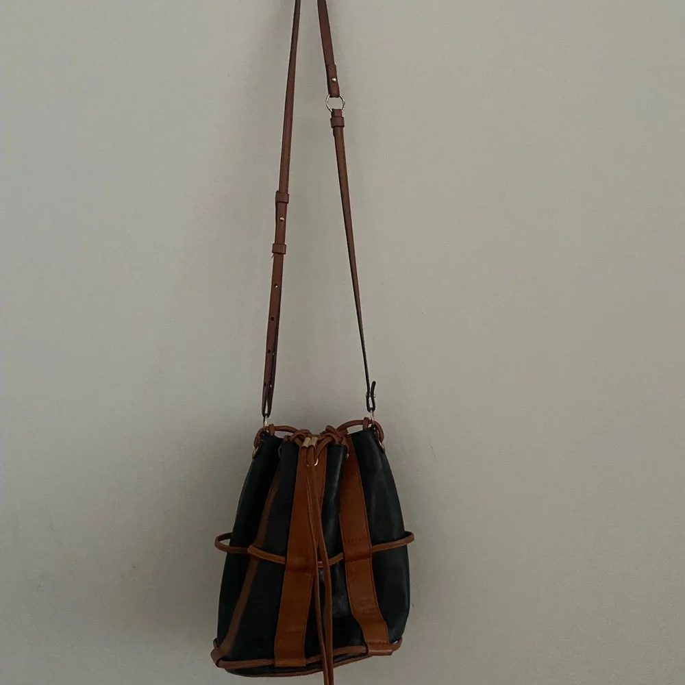 Ulla Johnson Black and Brown Leather Drawstring Bucket Bag - Picture 1 of 6